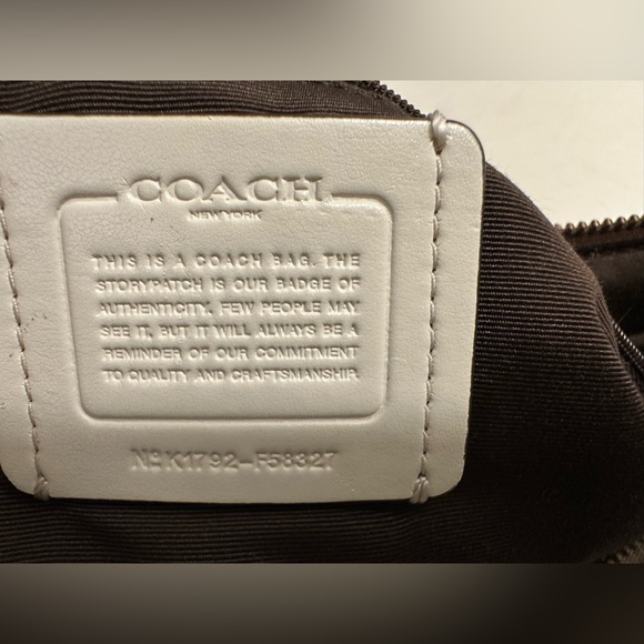 Coach Celeste hobo bag signature canvas and leather - Picture 12 of 14